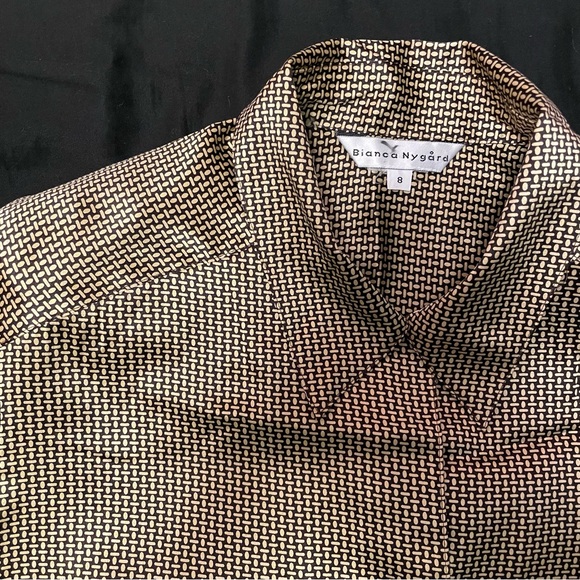 Bianca Nygaard Long Sleeve Blouse with geometric pattern, satin finish - Picture 3 of 10